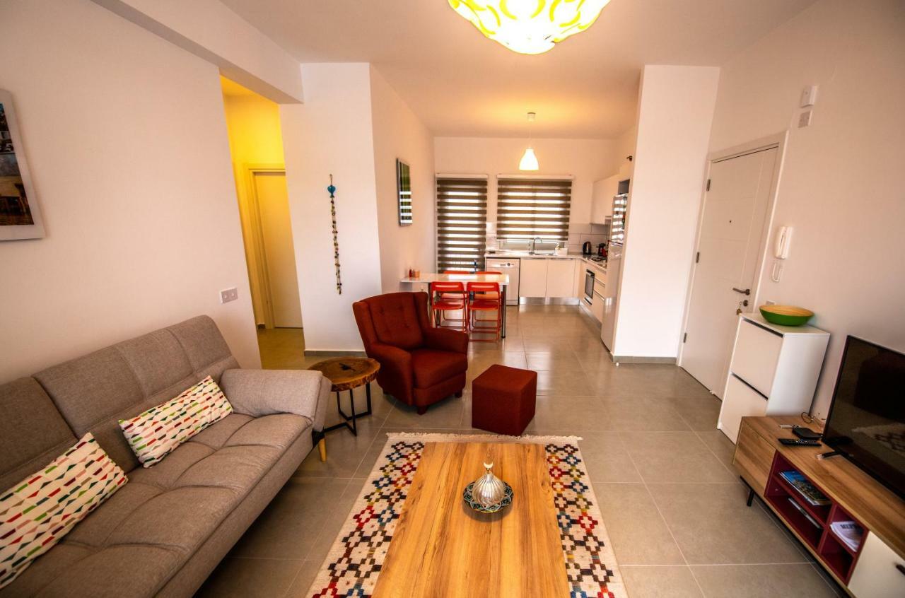Milos Park Home - Alsancak Karavas  Экстерьер фото