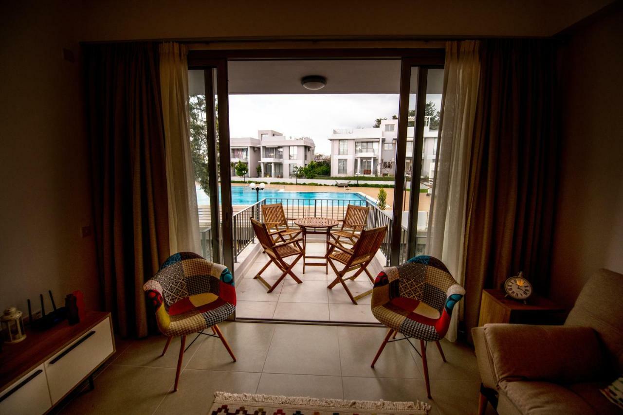 Milos Park Home - Alsancak Karavas  Экстерьер фото