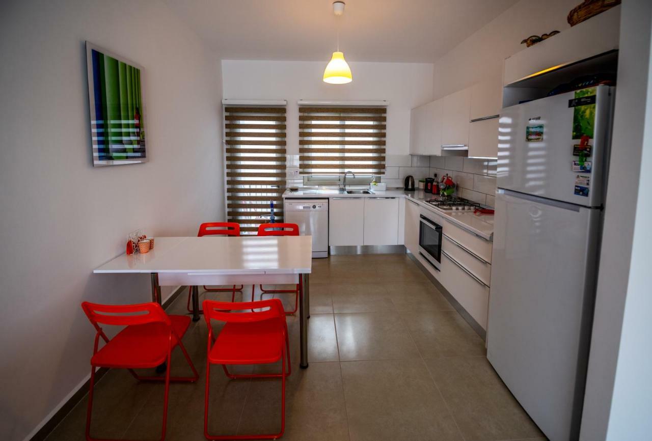 Milos Park Home - Alsancak Karavas  Экстерьер фото